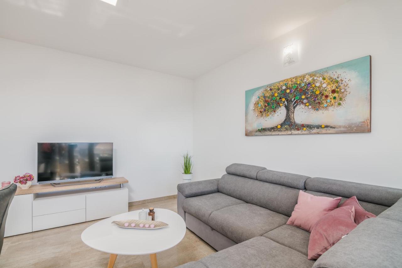 Apartments Sunrise Krk Krk Town Luaran gambar